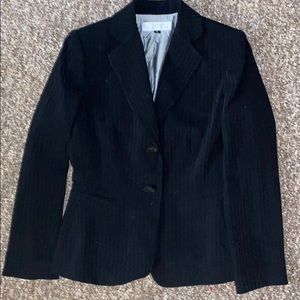 Black blazer with foe pockets